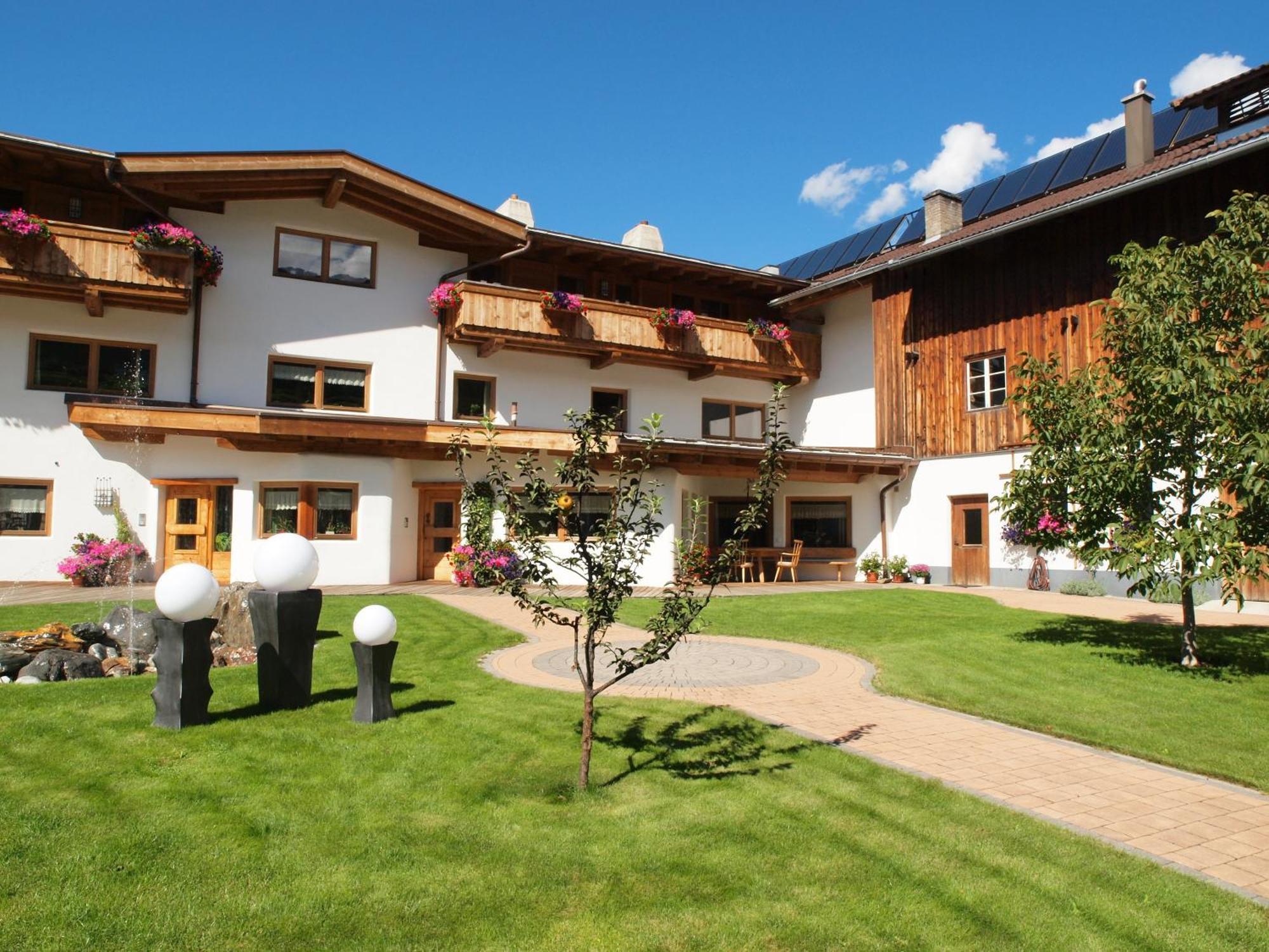 Kinderbauernhof Leneler Arzl im Pitztal Exteriér fotografie